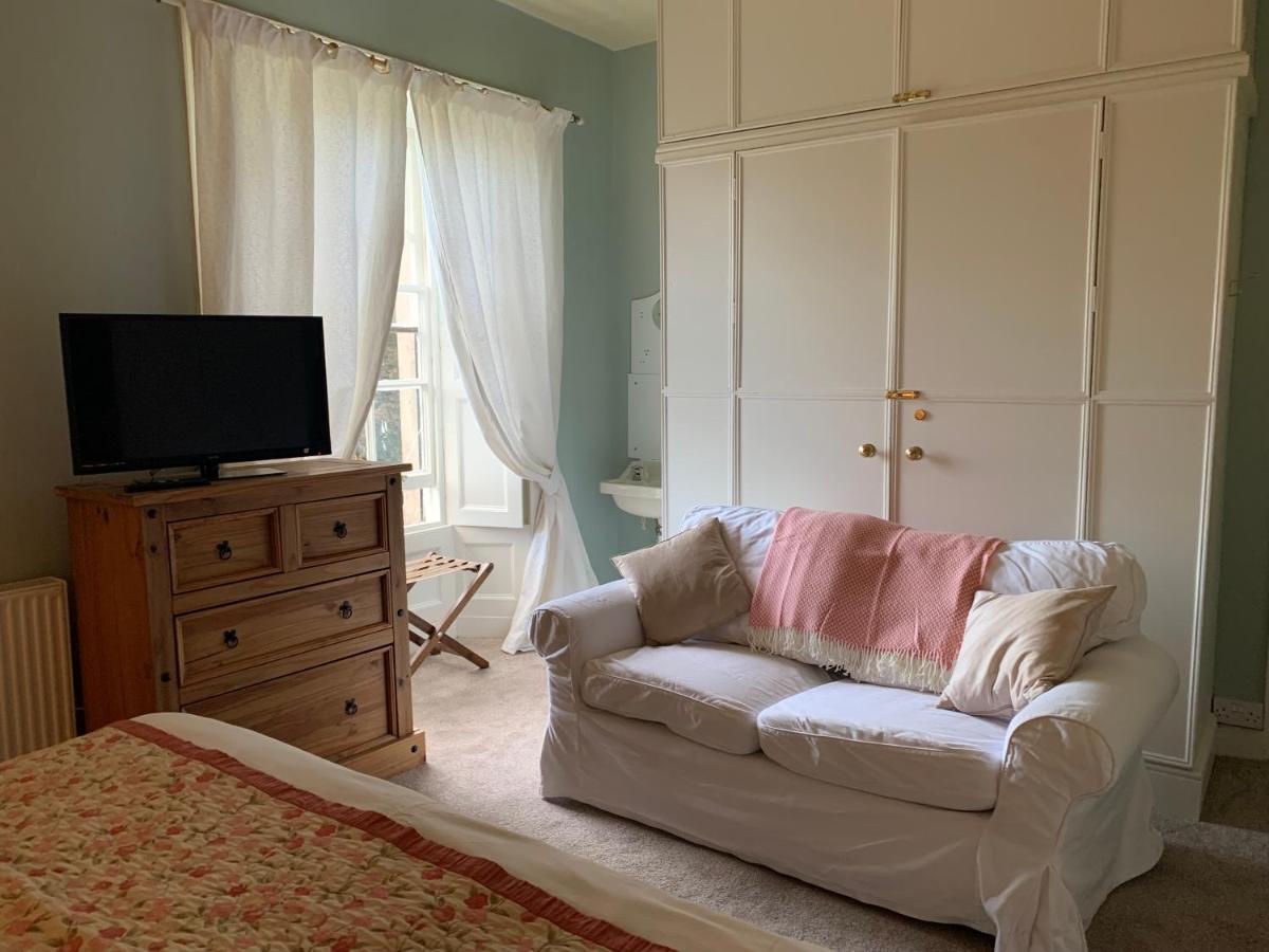 Boulston Manor Guest House ฮาเวอร์ฟอร์ดเวสต์ ภายนอก รูปภาพ