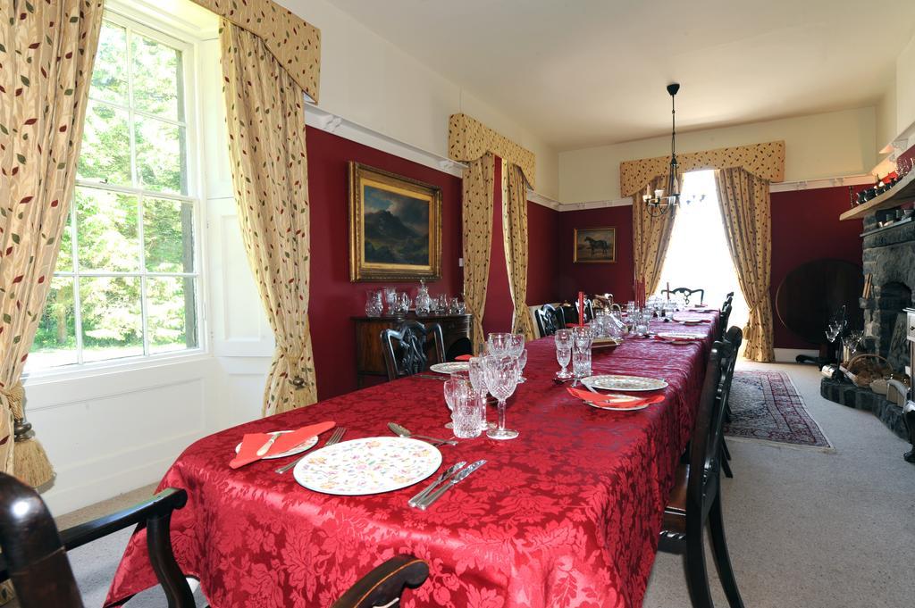 Boulston Manor Guest House ฮาเวอร์ฟอร์ดเวสต์ ภายนอก รูปภาพ